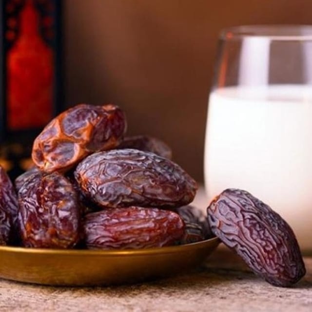 Dates & Milk Juice.
